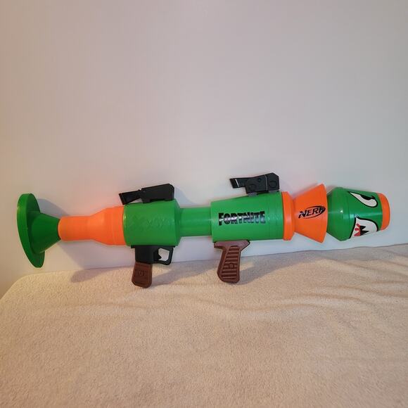 Nerf Fortnite Rocket Launcher Blaster Bazooka Toy Gun - NO ROCKETS - Picture 1 of 10